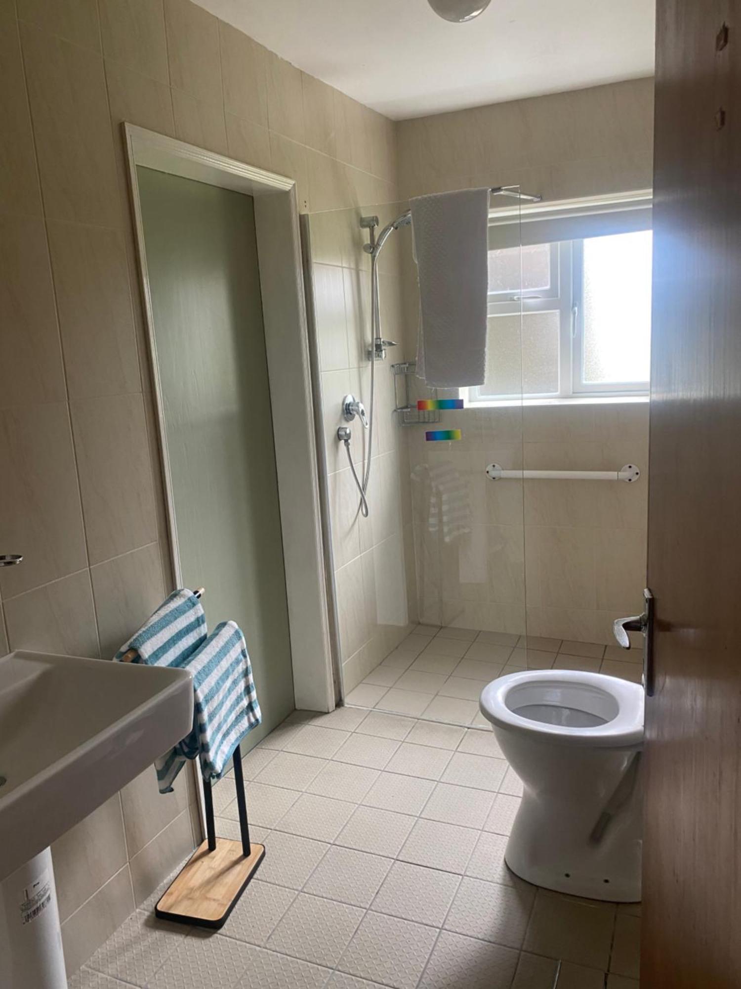 Bluebell Apartment Sleeps 7 Only Let As Whole Apartment Blennerville Экстерьер фото